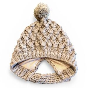 Krochet Kids intl. 'Beatrice' Infant/Baby Beanie - Oatmeal (Handmade & Lined)